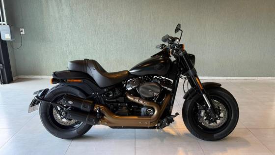 HARLEY-DAVIDSON SOFTAIL FAT BOB 114 